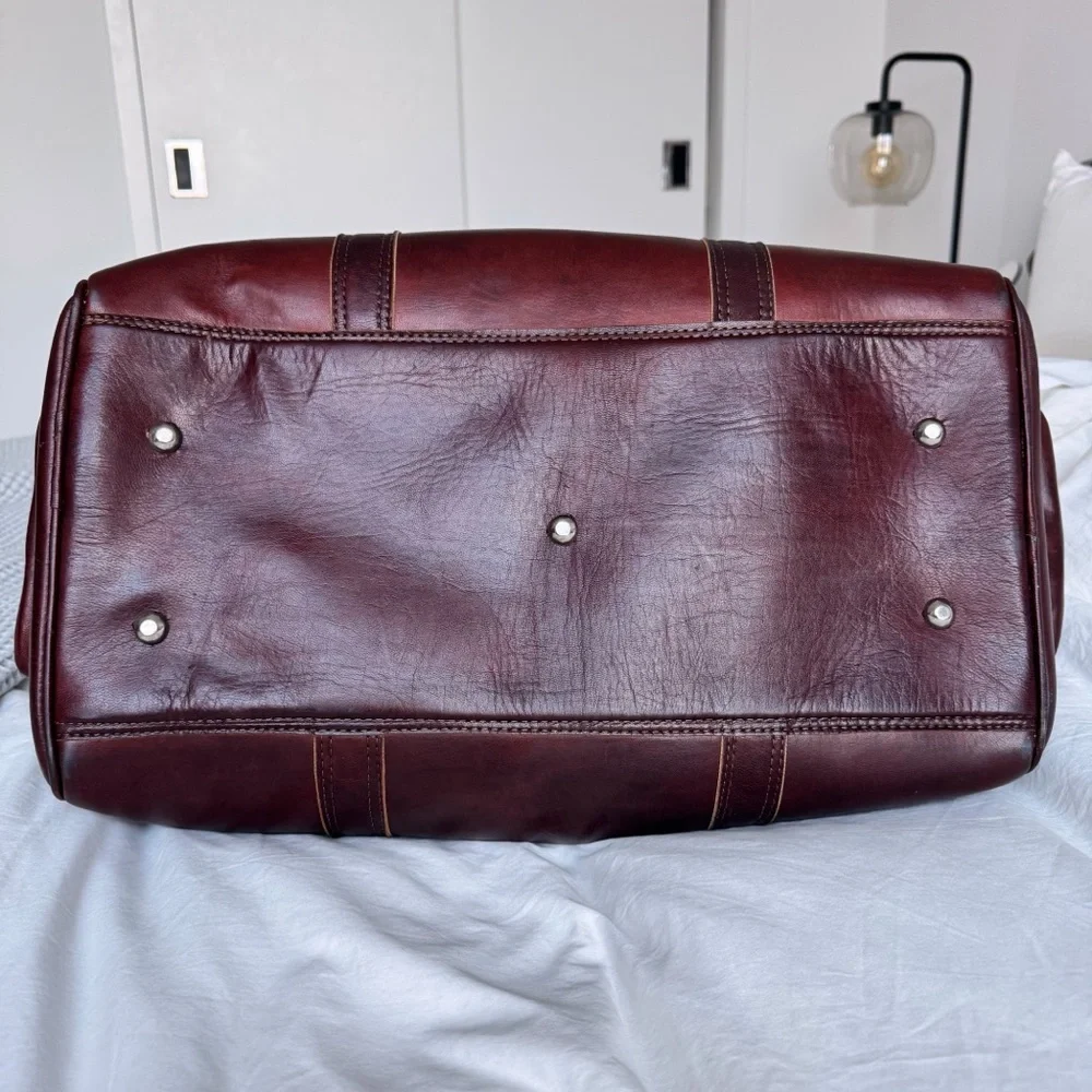 Mahogany Brown Leather Duffel Bag Travel Pattern Lining Classic Side Pockets